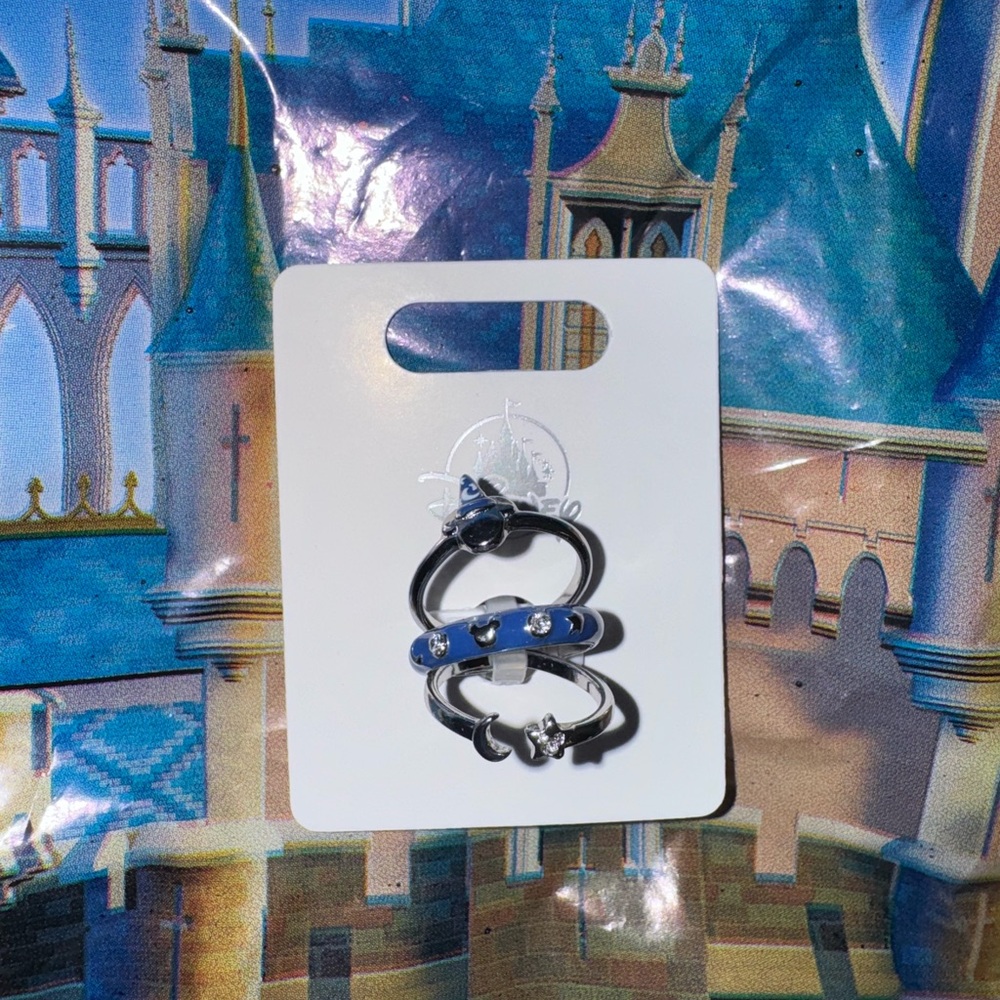 Disney sorcerer Mickey ring set. 

Disney jewelry set of three rings